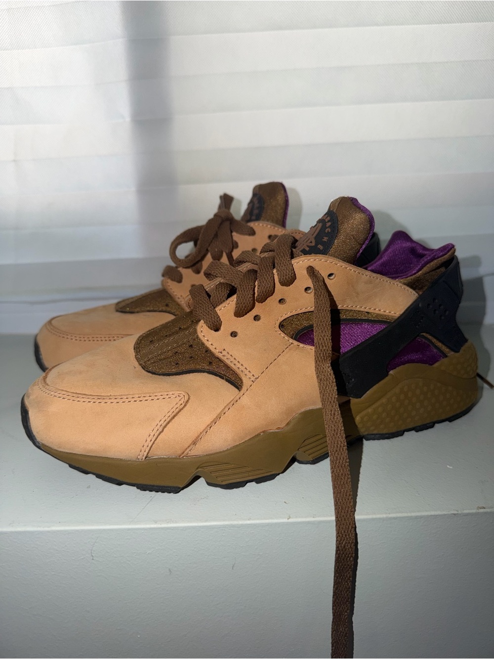Nike Air Huarache Premium Tan Brown Purple Sneakers Men’s 8.5